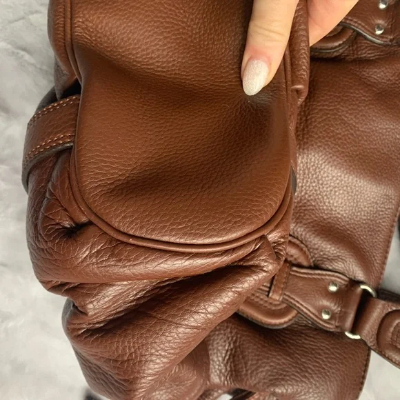 Beautiful brown leather Michael Kors bag. - Picture 7 of 13